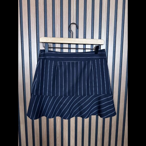 Theory Skirt 4 / S Womens Black Wool Stretch Pin Stripe Mini Striped - Picture 2 of 7